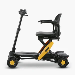 קלנועית עם שלט 4